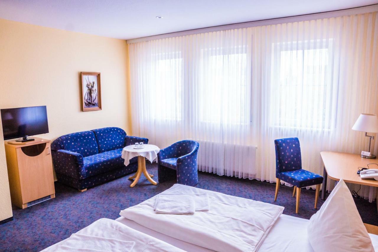 Warias Hotel & Restaurant Braunsbedra Zewnętrze zdjęcie
