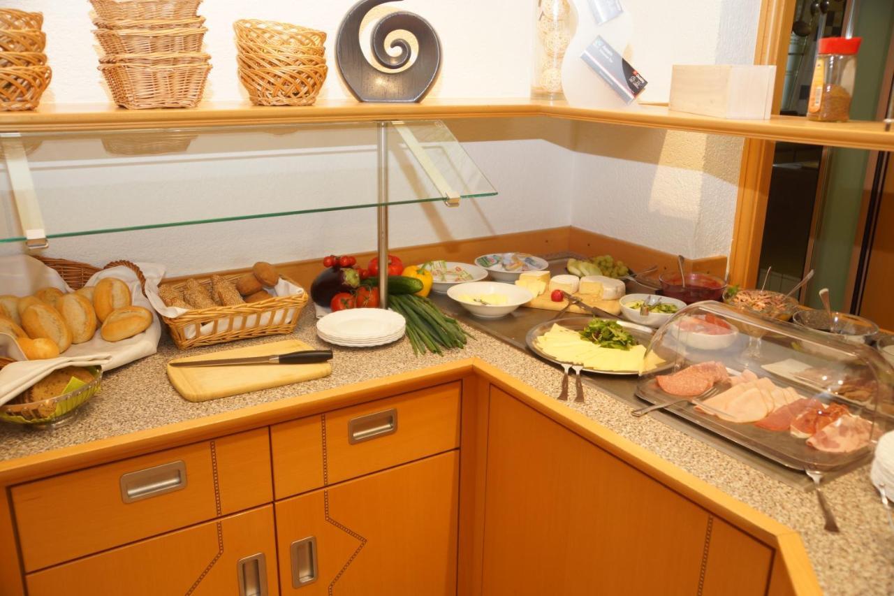 Warias Hotel & Restaurant Braunsbedra Zewnętrze zdjęcie