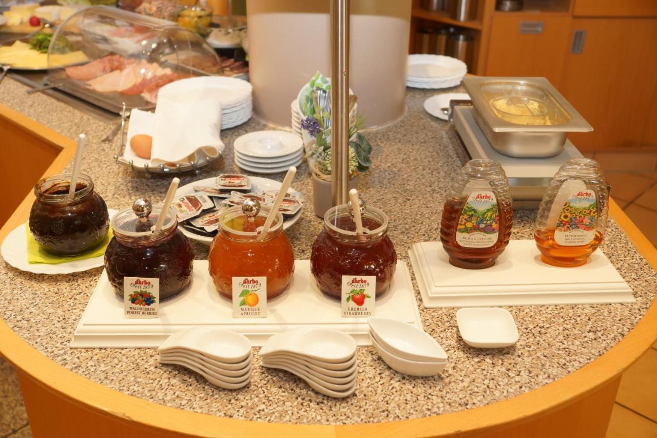 Warias Hotel & Restaurant Braunsbedra Zewnętrze zdjęcie