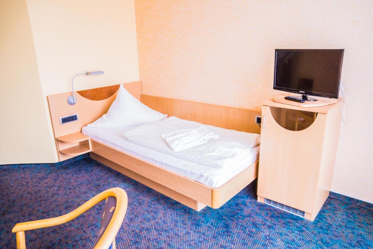 Warias Hotel & Restaurant Braunsbedra Zewnętrze zdjęcie